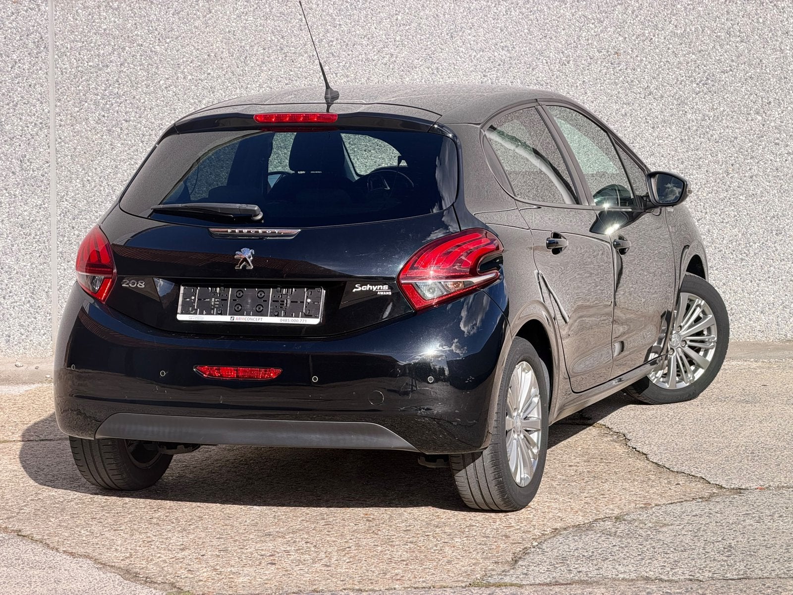 Peugeot 208 1.2 Essence 2018 EURO 6b GARANTIE 12 Mois 1er pr, Bluetooth, Euro 6, Entreprise, Boîte manuelle