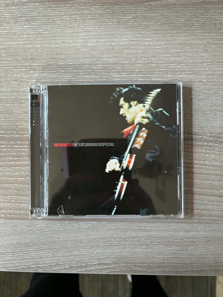 Elvis dubbel cd, Memories the '68 comeback special., Cd's en Dvd's, Cd's | Rock, Ophalen of Verzenden, Zo goed als nieuw, Rock-'n-roll