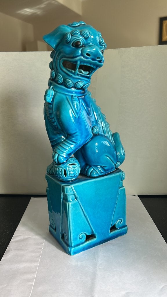 Chiens de Fô vintage en céramique bleu turquoise, Antiquités & Art, Sculpture, Pierre/céramique, Chine, 30 cm