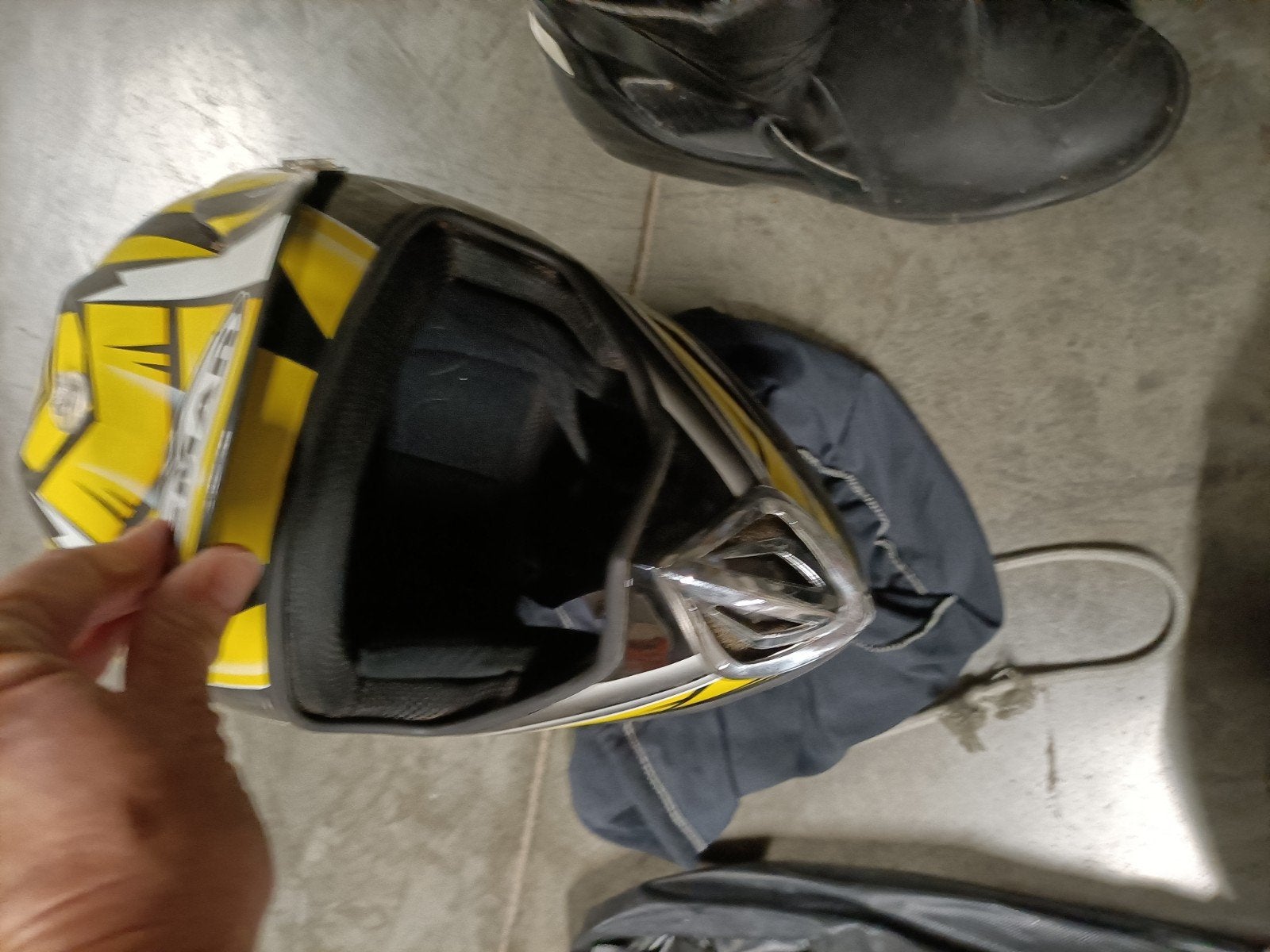 cross helm, Motoren, Ophalen