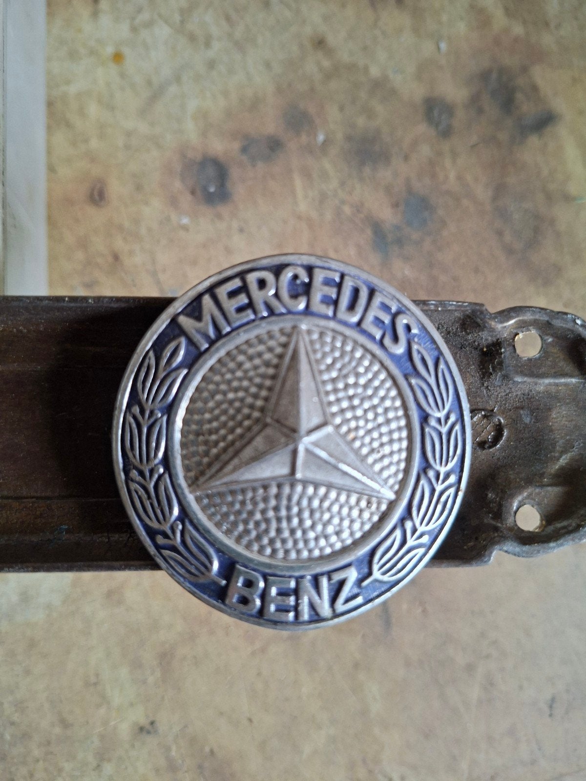 metalen emblemen van mercedes bar 8., Enlèvement