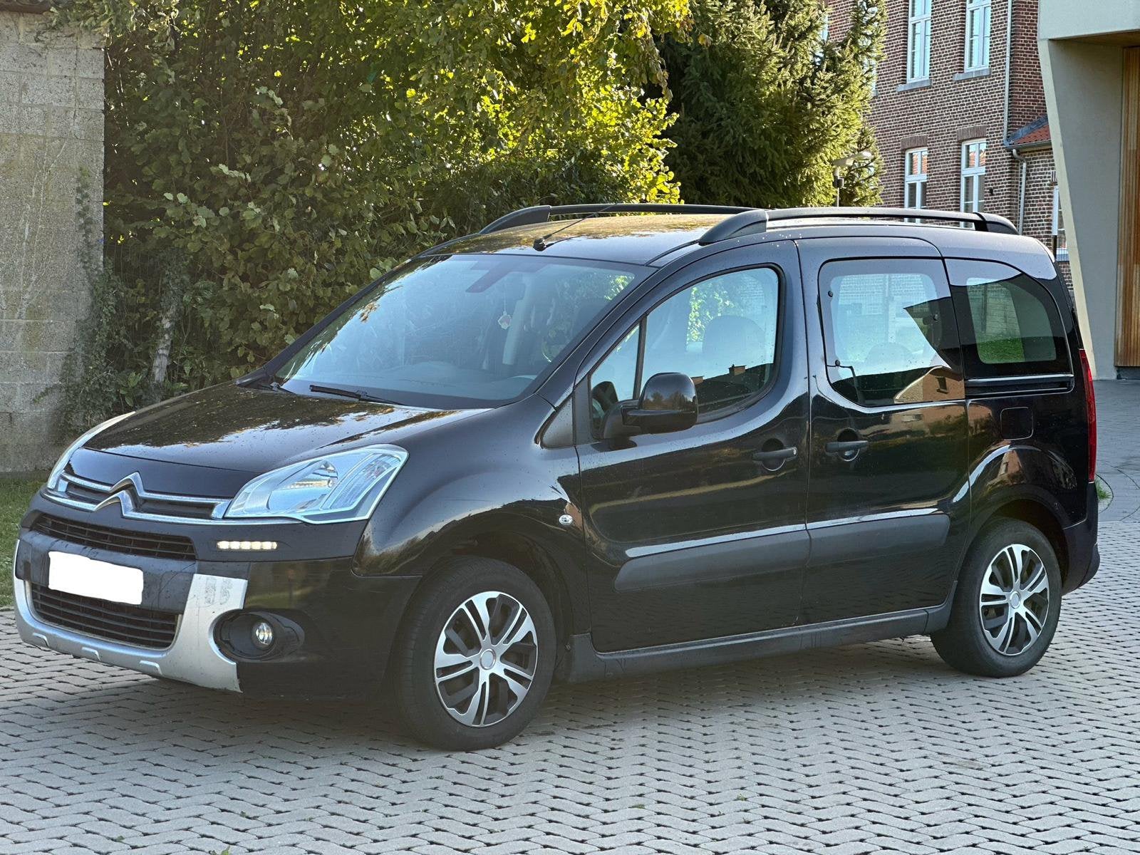 Citroen Berlingo 1.6HDI, Auto's, Euro 5, Zwart, Zwart, Berlingo