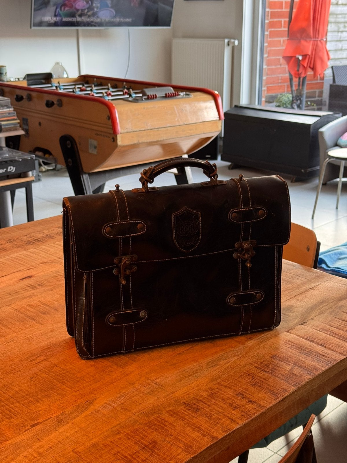 VINTAGE TAS VAN ECHT LEER, Handtassen en Accessoires, Tassen | Schooltassen, Ophalen, Gebruikt, Zwart, Aktetas of Boekentas