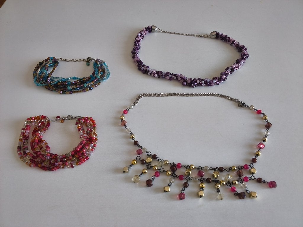 2 colliers et 2 bracelets pierres naturelles réglables, Bijoux, Sacs & Beauté, Colliers, Enlèvement ou Envoi, Comme neuf, Pierre ou Minéral