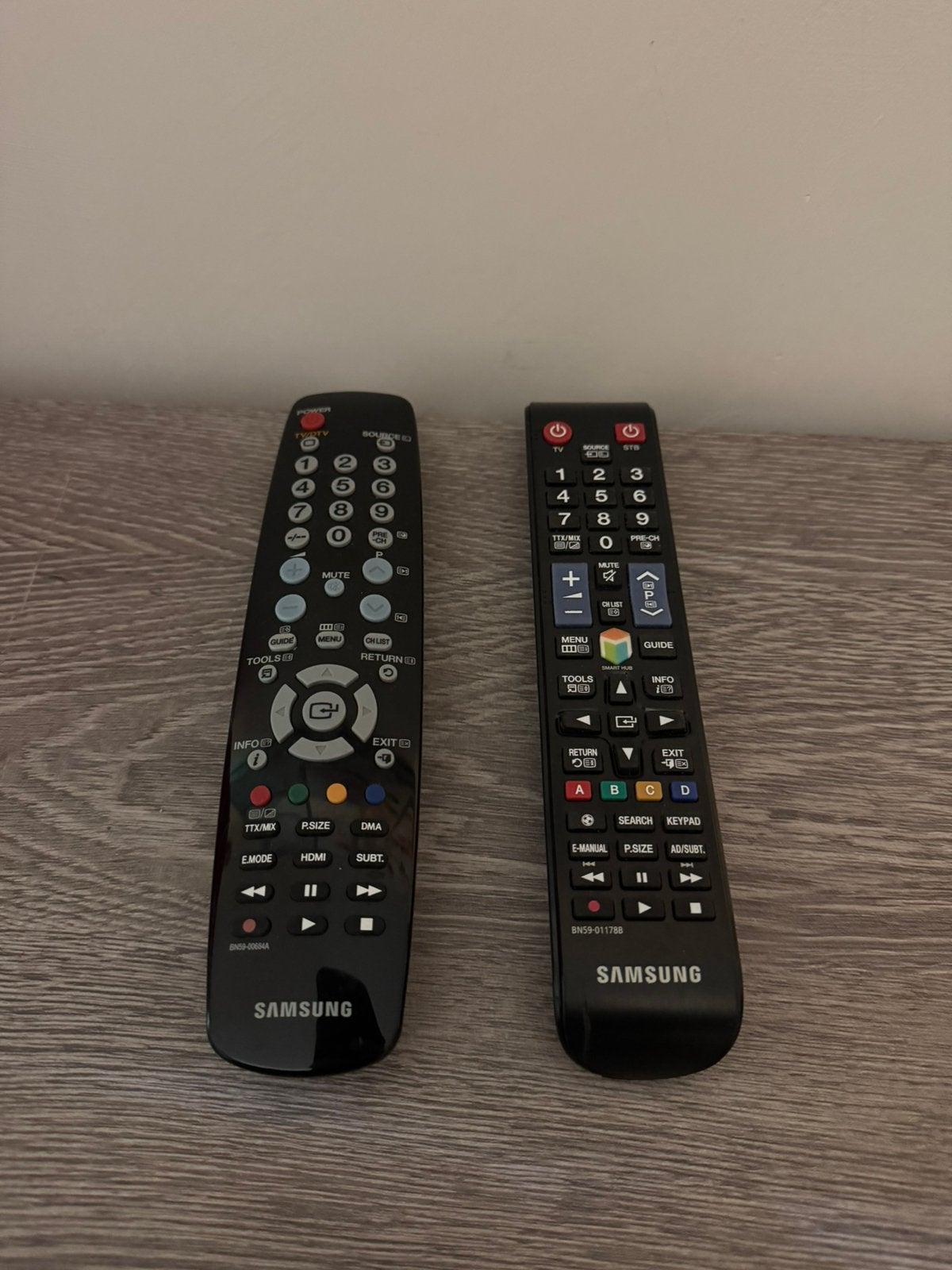 Afstandsbedieningen van Samsung, Ophalen of Verzenden, Zo goed als nieuw, Origineel, Tv