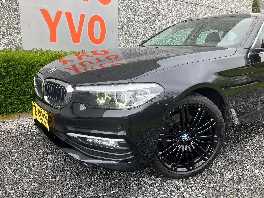 BMW 520i  TOURING  automatic, Auto's, Automaat, 1998 cc, Zwart, Leder