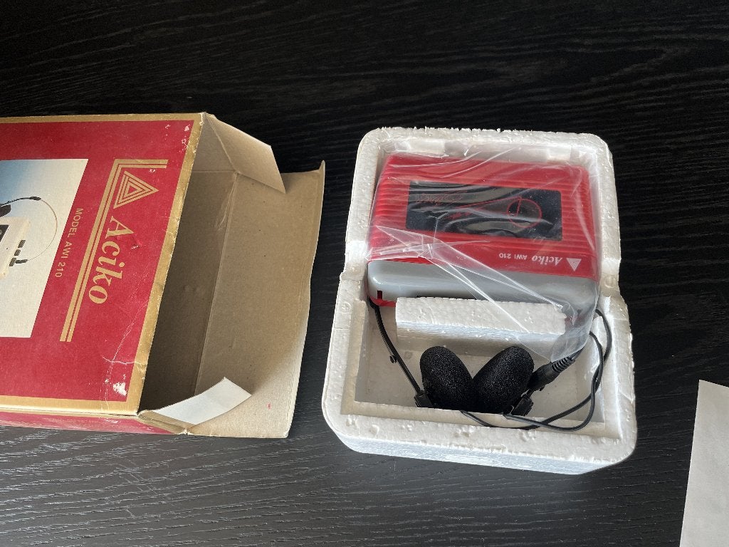 Vintage Aciko AWI 210 cassette speler – NOS, Audio, Tv en Foto, Walkmans, Discmans en Minidiscspelers, Walkman, Ophalen of Verzenden