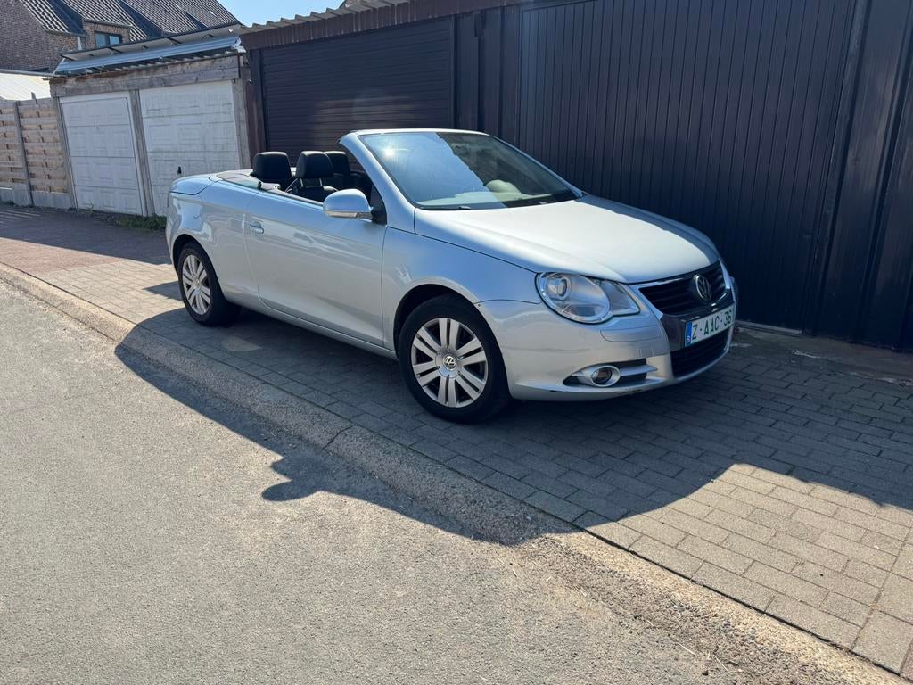 Volkswagen Eos cabriolet automaat, Zwart, 4 cilinders, Cabriolet, Parkeersensor