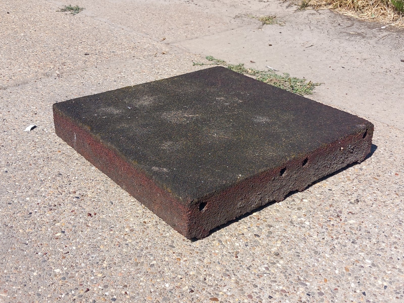 Zomeractie: 119 Rubber tegels 50x50x9. Van €4,90 NU €4,75, Stalling