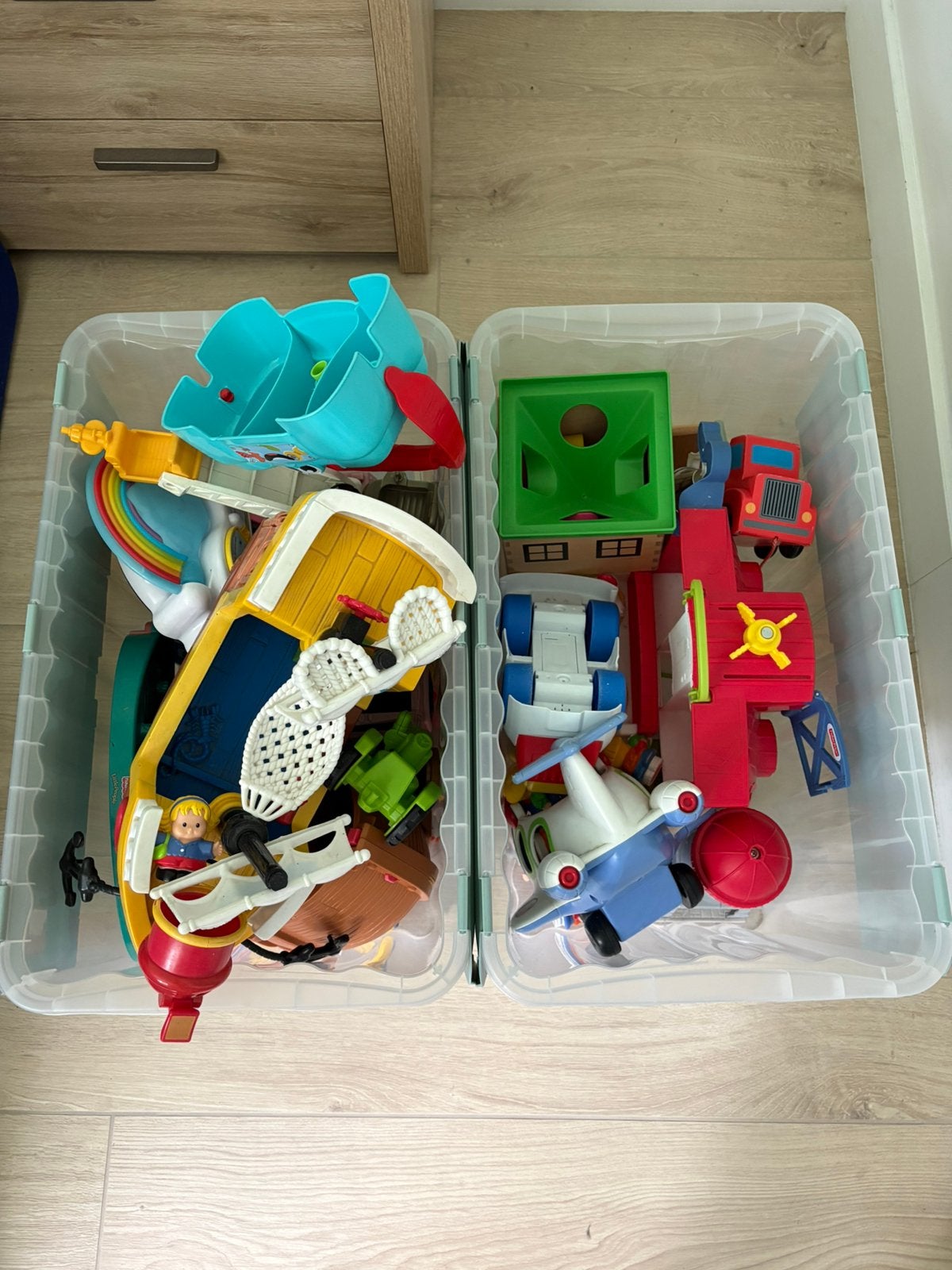 2 dozen fisher price speelgoed met poppetjes, Enlèvement, Comme neuf