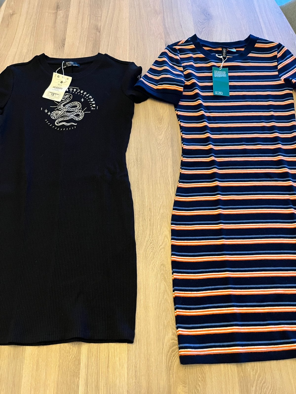 2 robes courtes, Vêtements | Femmes, Robes, Enlèvement ou Envoi, Comme neuf, Taille 38/40 (M), Noir