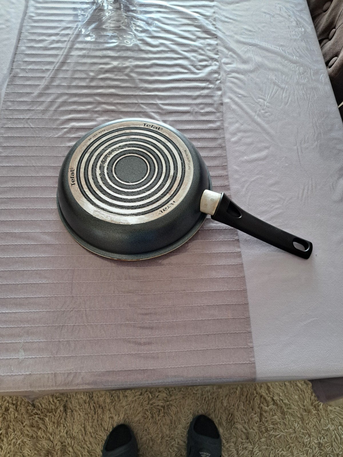 Poêle à frire Tefal, Enlèvement