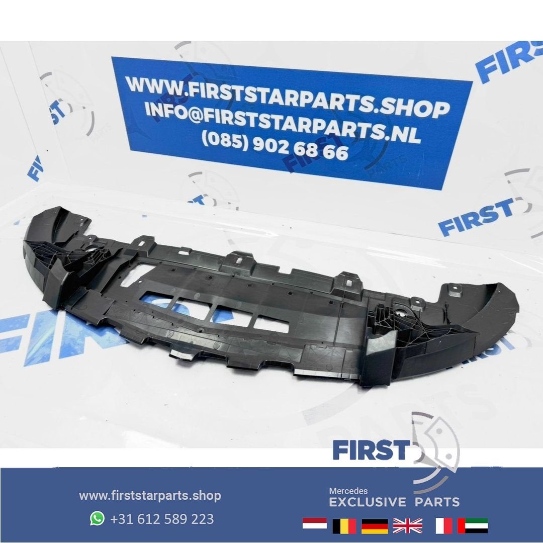 W176 W117 AMG BODEMPLAAT A Klasse CLA VOORBUMPER BESCHERMKAP, Utilisé, -, Avant, -