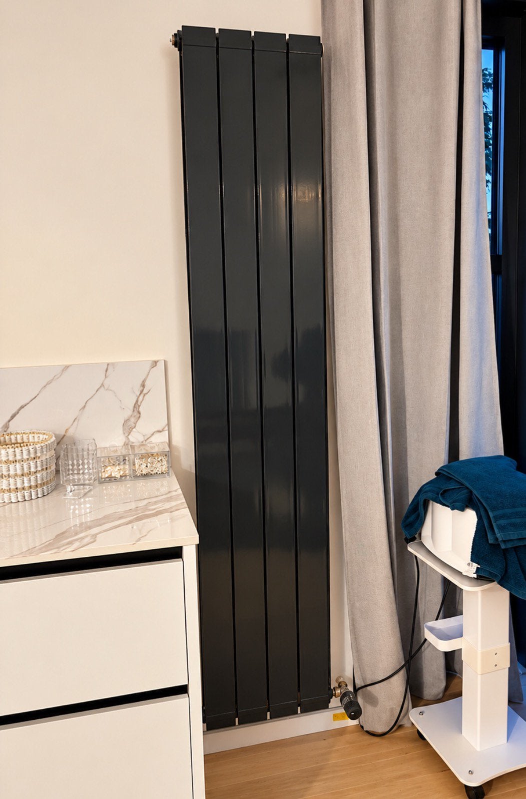 2 Designradiators, Ophalen, Zo goed als nieuw, Radiator