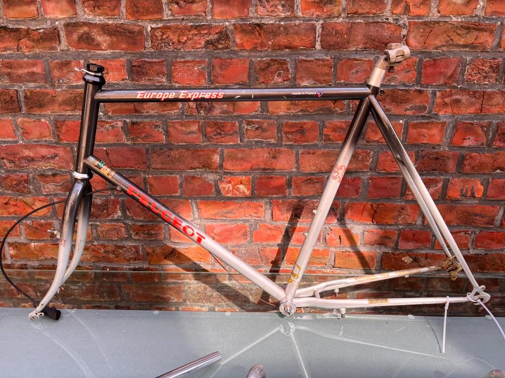 PEUGEOT Retro fiets frame, Fietsen en Brommers, Ophalen, Zo goed als nieuw, Frame, Staal