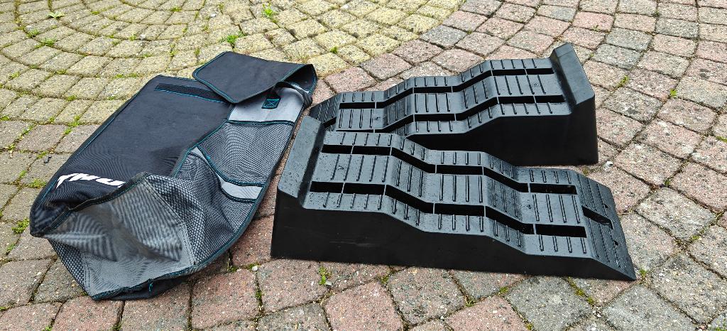 Rampes de mise a niveau thule, camping car, Caravanes & Camping, Enlèvement, Comme neuf