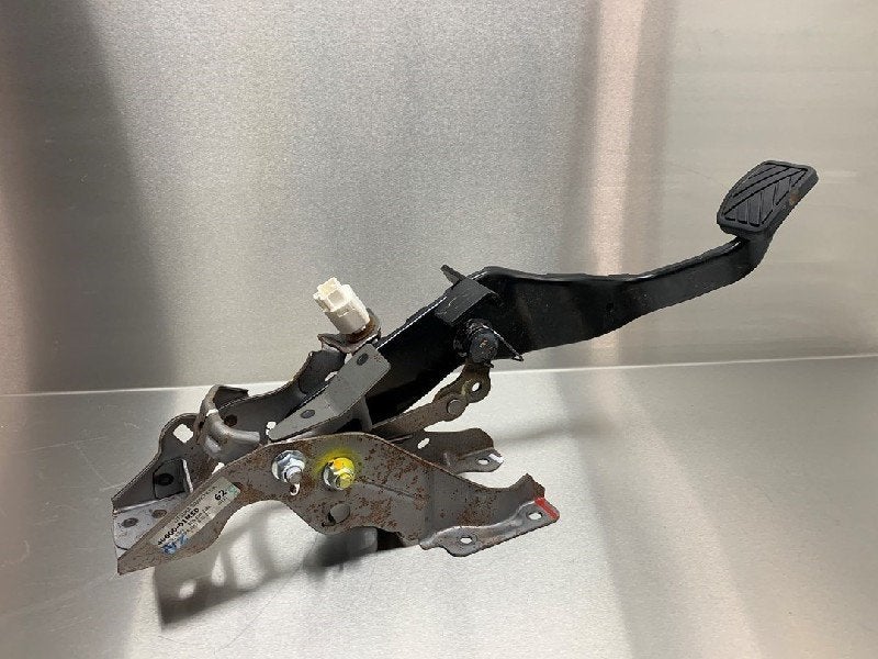 PEDALE DE FREIN ABS Suzuki Vitara (LY / MY) (|4960061M50|), Autos : Pièces & Accessoires, Habitacle & Garnissage, Suzuki, Utilisé