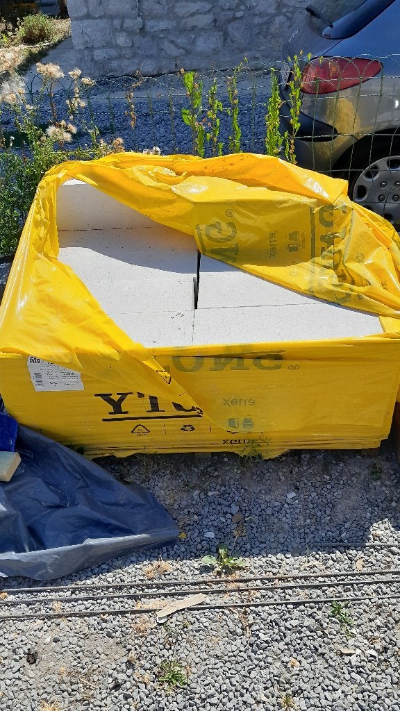21 Blocs Ytong, Bricolage & Construction, Enlèvement, Comme neuf, Briques silico-calcaires