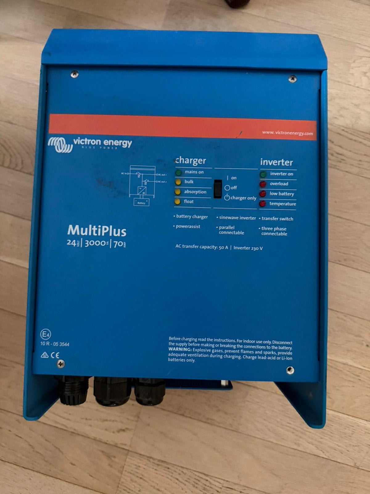 Onduleur victron multiplus 24/3000/70, Enlèvement ou Envoi, Comme neuf
