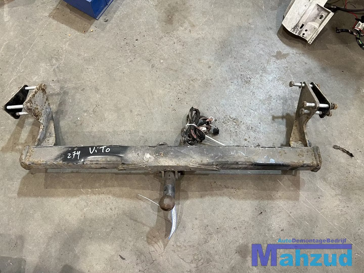 MERCEDES VITO W639 Trekhaak 2003-2012, Gebruikt, Mercedes-Benz AG, Mercedes-Benz, Mercedesstrasse 120
70372  Stuttgart, DE