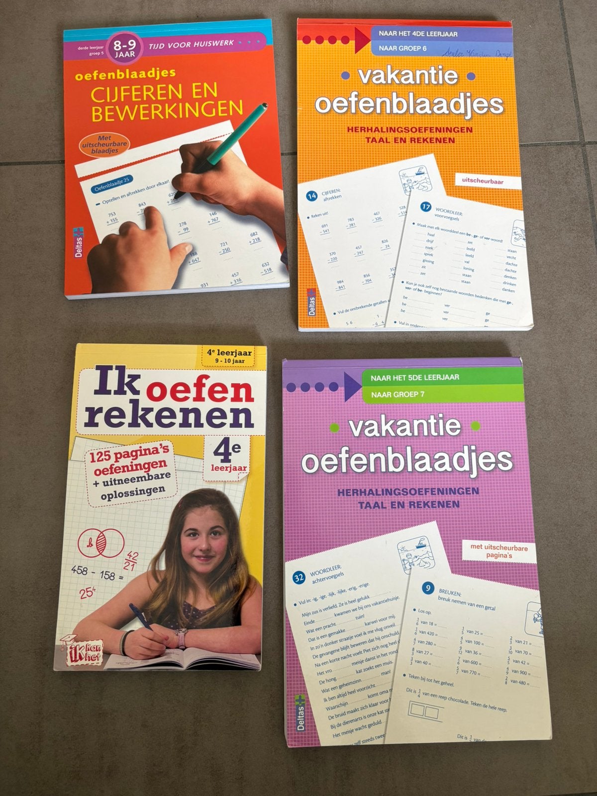 Vakantie oefenblaadjes rekenen en taal 3 -4 leerjaar, Enlèvement ou Envoi, Comme neuf