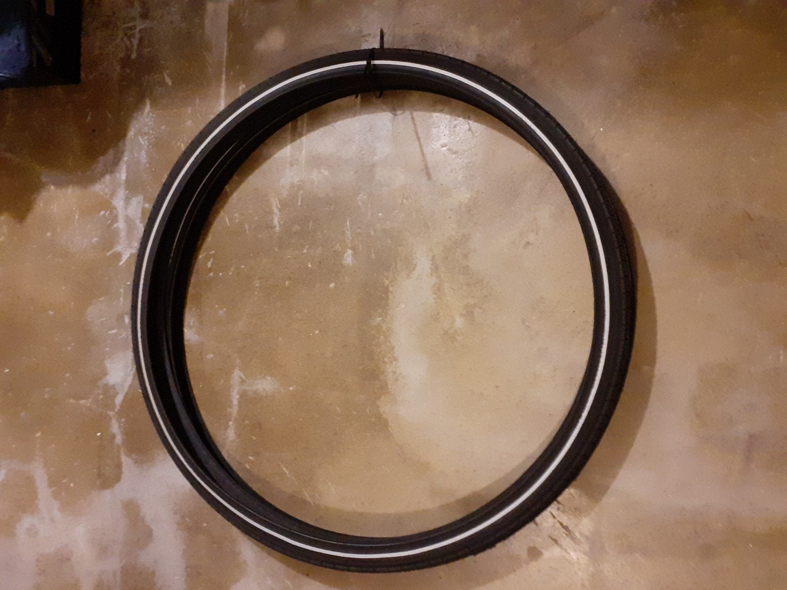 PNEUS VTC 28x1 1/2 NEUFS, Vélos & Vélomoteurs, Vélos Pièces, Enlèvement