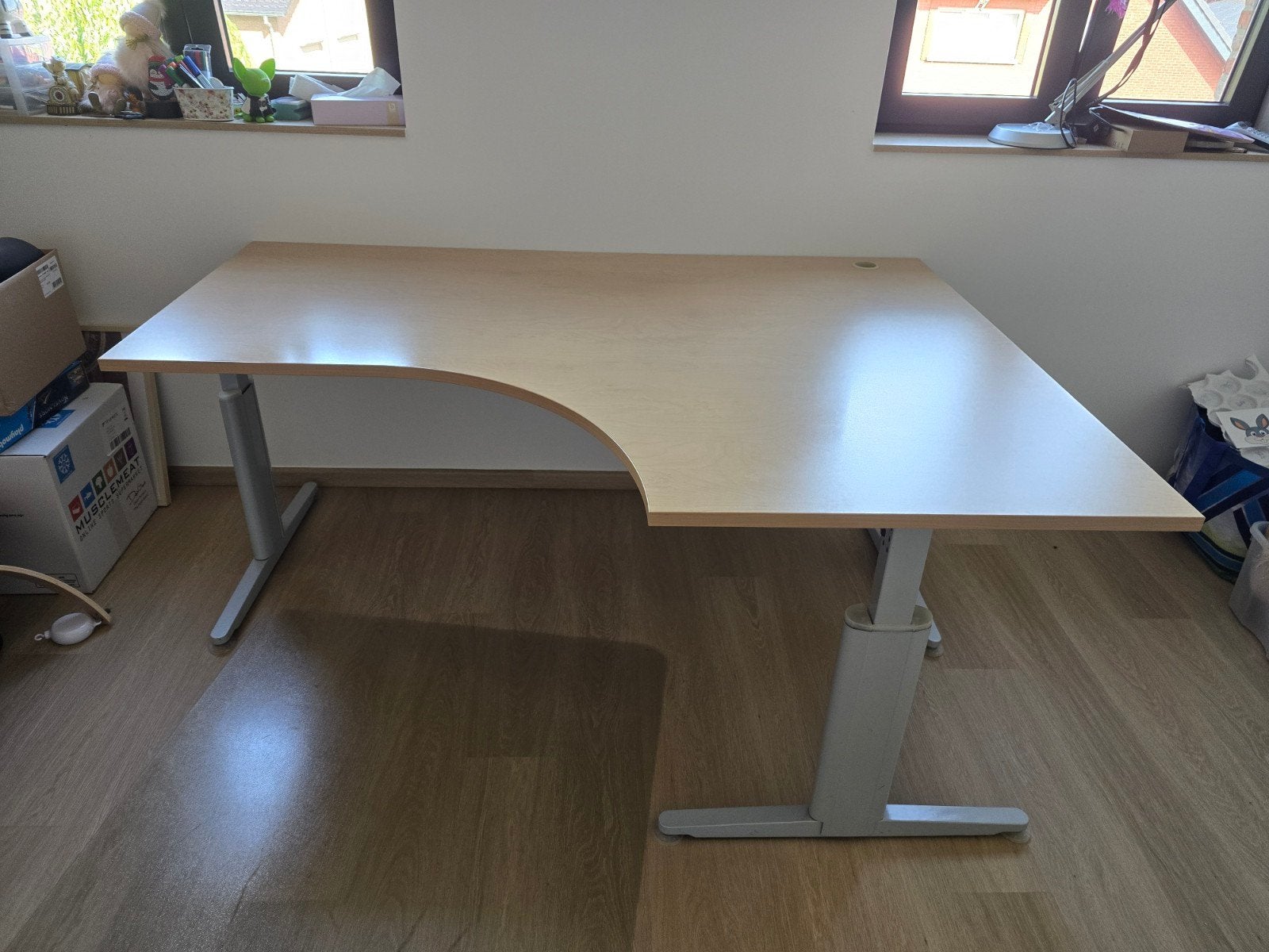 Bureau, Huis en Inrichting, Ophalen, In hoogte verstelbaar, Bruin