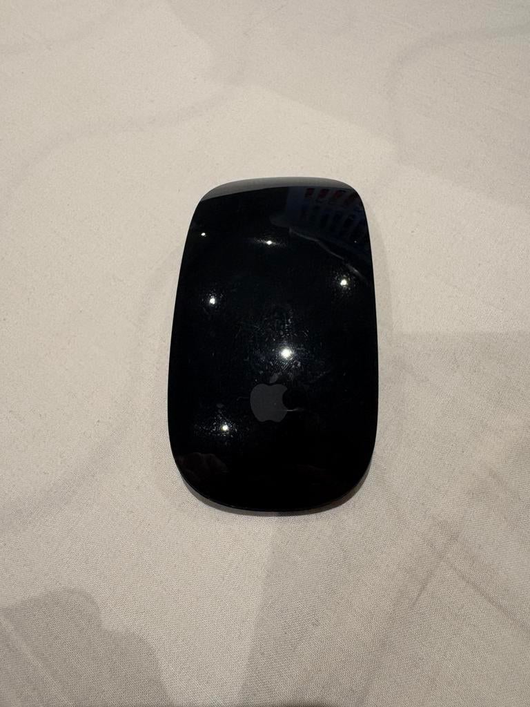 Magic mouse 2 (zwart), Informatique & Logiciels, Souris, Enlèvement ou Envoi, Utilisé, Sans fil, Souris