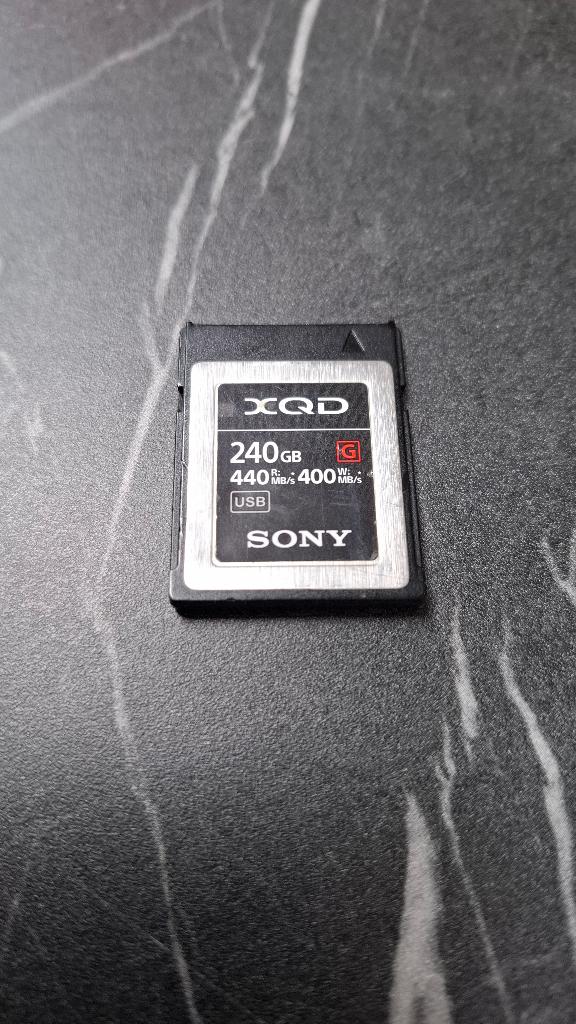 Carte Sony XQD 240GB G / 2x Avec Lecteur Sony, XQD, Comme neuf, Enlèvement, Sony