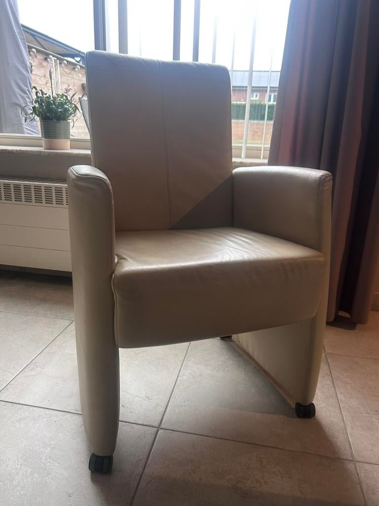 Eetkamerstoel 4 stuks *gratis*, Huis en Inrichting, Fauteuils, Ophalen, Gebruikt