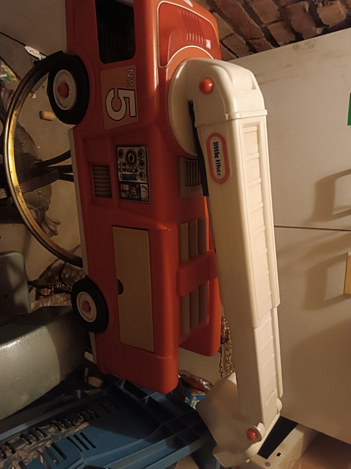 vieux camion de pompiers en plastique, Enlèvement