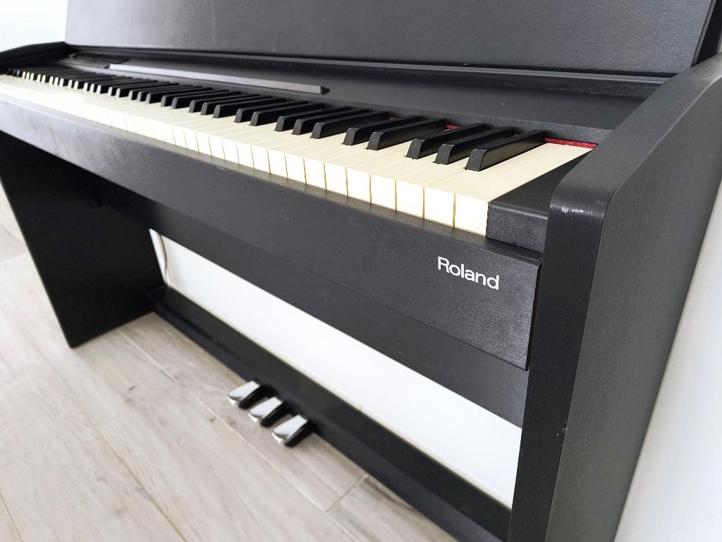 Roland piano, Ophalen, Gebruikt, Zwart, Digitaal