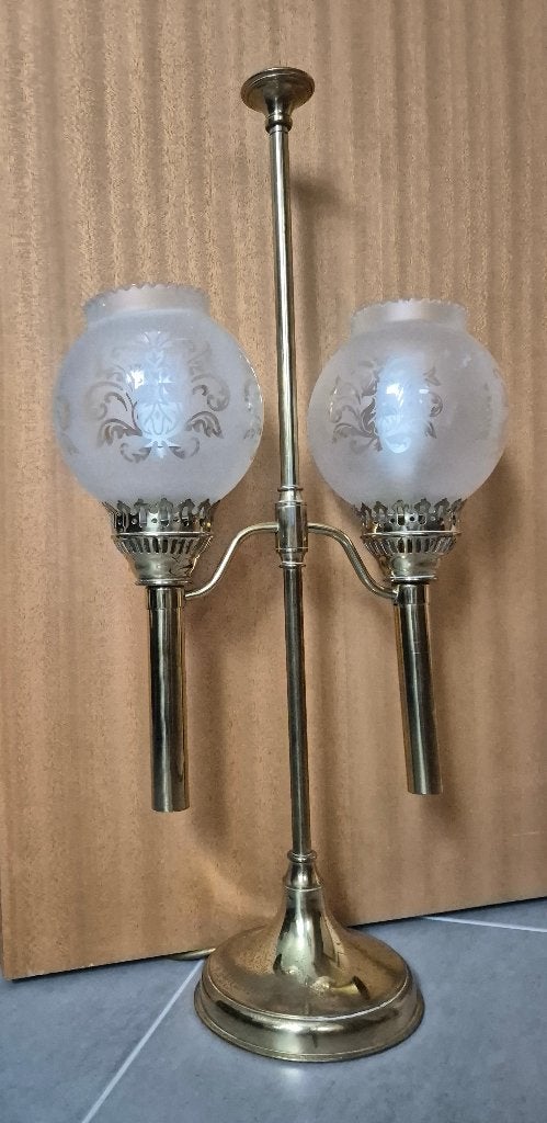 Ancienne (fin XIXème) lampe à huile en laiton éléctrifiée, Enlèvement ou Envoi