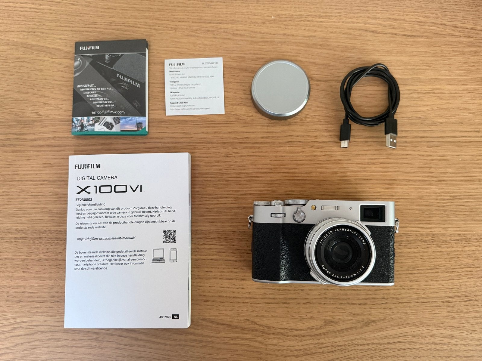 Fujifilm X100VI Zilver, Beeldstabilisatie, Ophalen of Verzenden, Zo goed als nieuw, Fujifilm