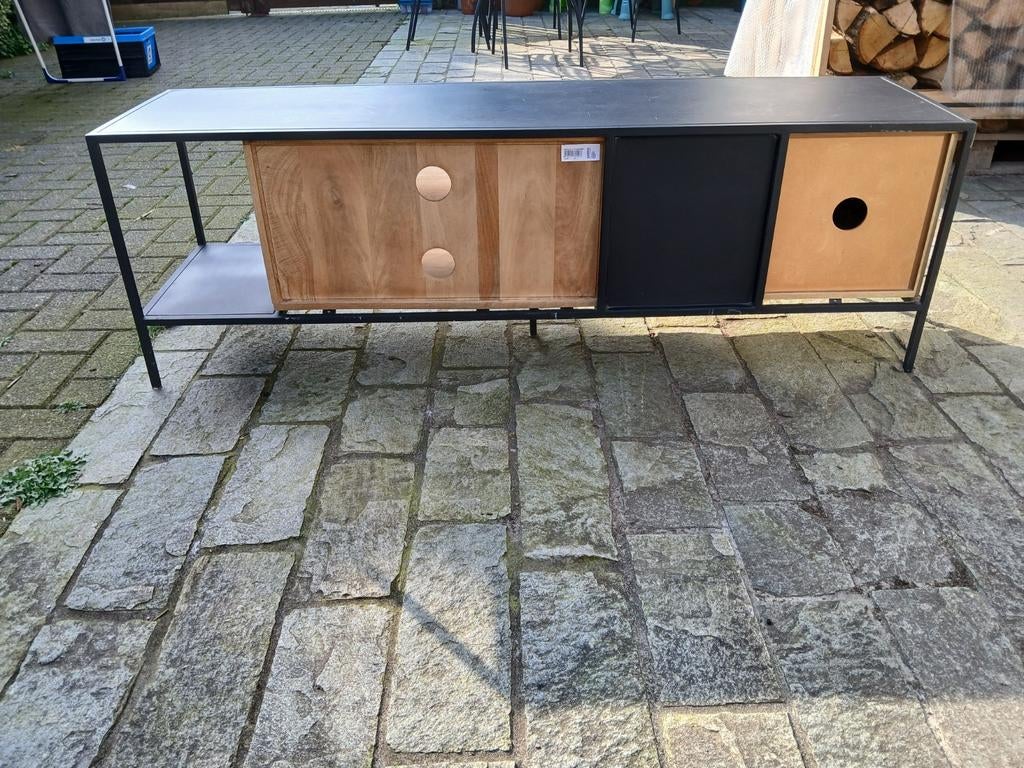 Tv meubel maison du monde, Ophalen, Metaal