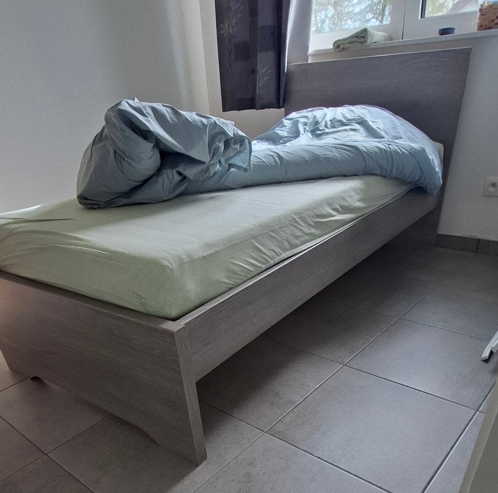 Eenpersoons bed + latenbodem + matras + + +, Kinderen en Baby's, 85 tot 100 cm, Nieuw, 180 cm of meer, Ophalen