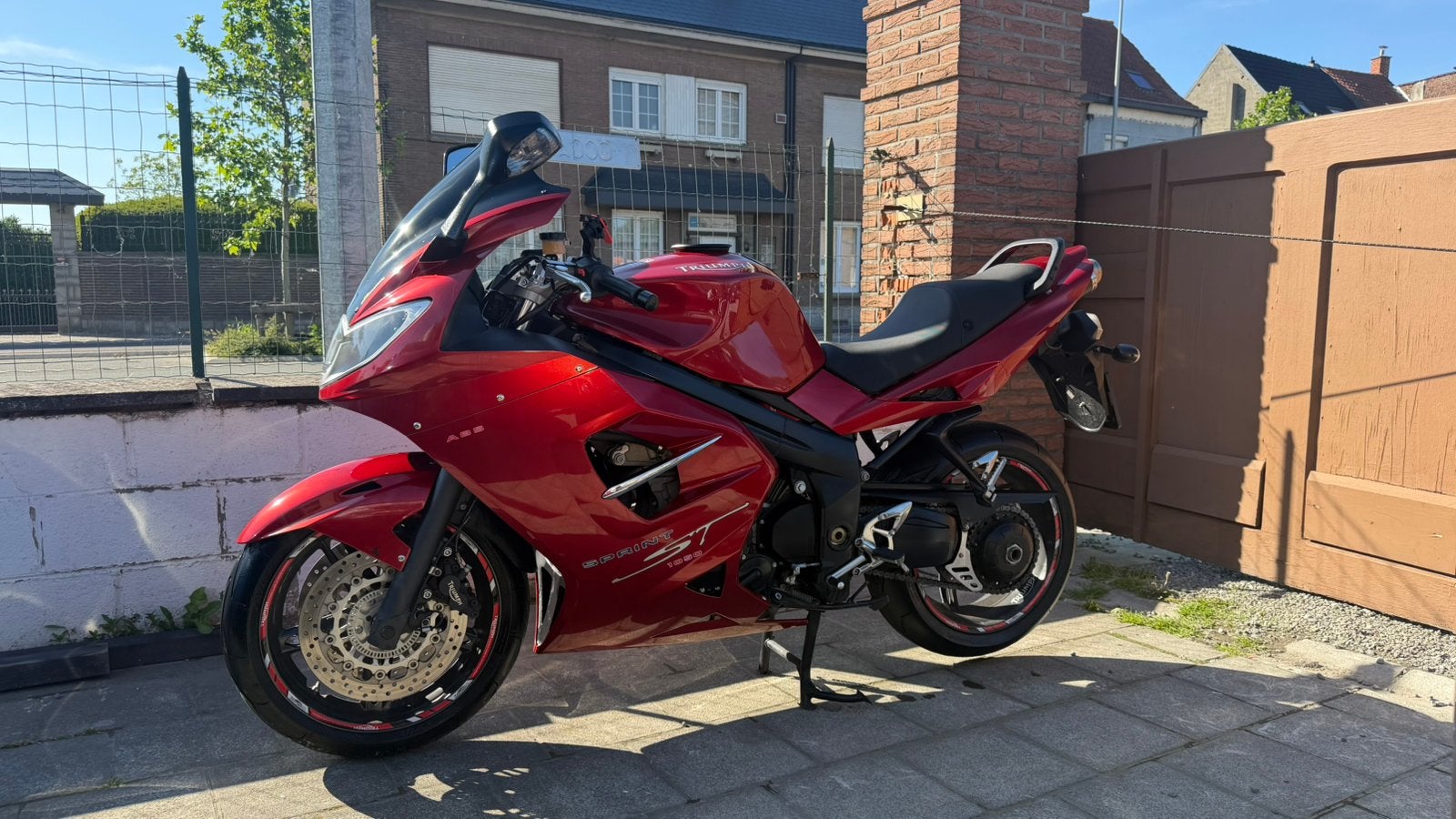 TRIUMPH SPRINT 1050 ST, Motoren, Particulier, Nieuw