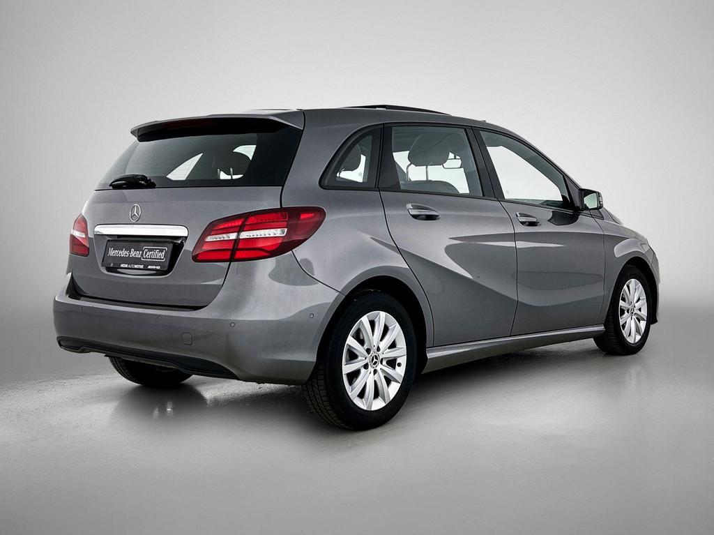 Mercedes-Benz B-Klasse 180 Style | Panoramisch Dak | Trekhaa, Auto's, Gebruikt, Euro 6, 4 cilinders, 1600 cc