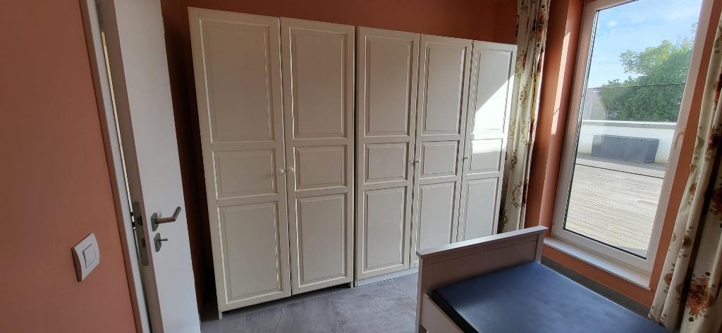 Penderie, 200 cm ou plus, Utilisé, Avec tablette(s), 50 à 75 cm