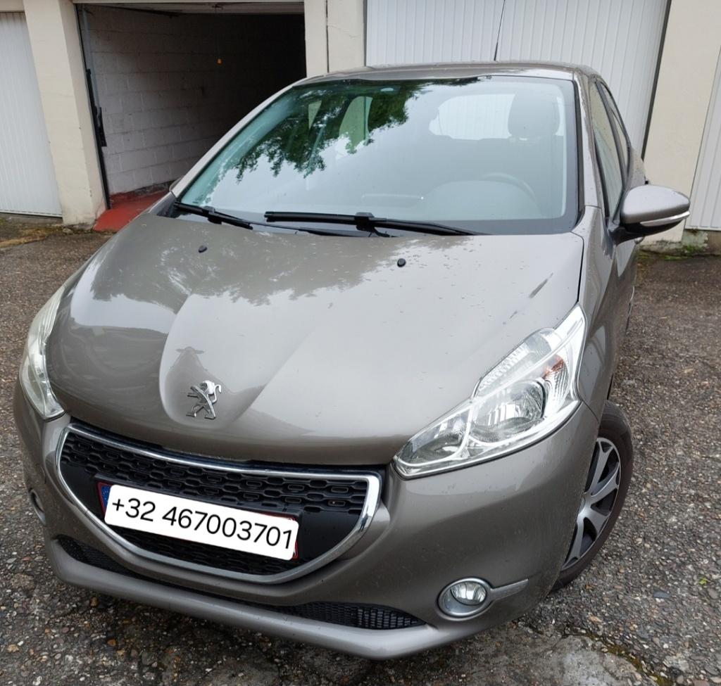 Peugeot 208 1.2 VTi Active, Auto's, Voorwielaandrijving, Euro 5, Zwart, Leder en Stof