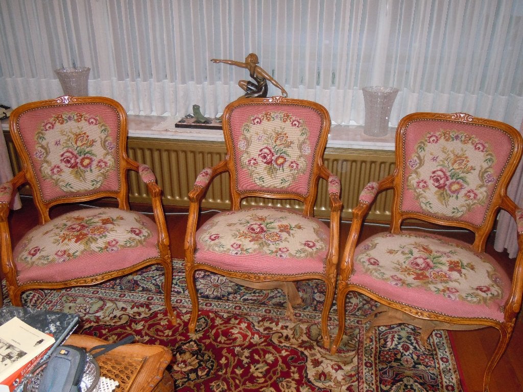 3 zeteltje met gobelin bekleding, Ophalen