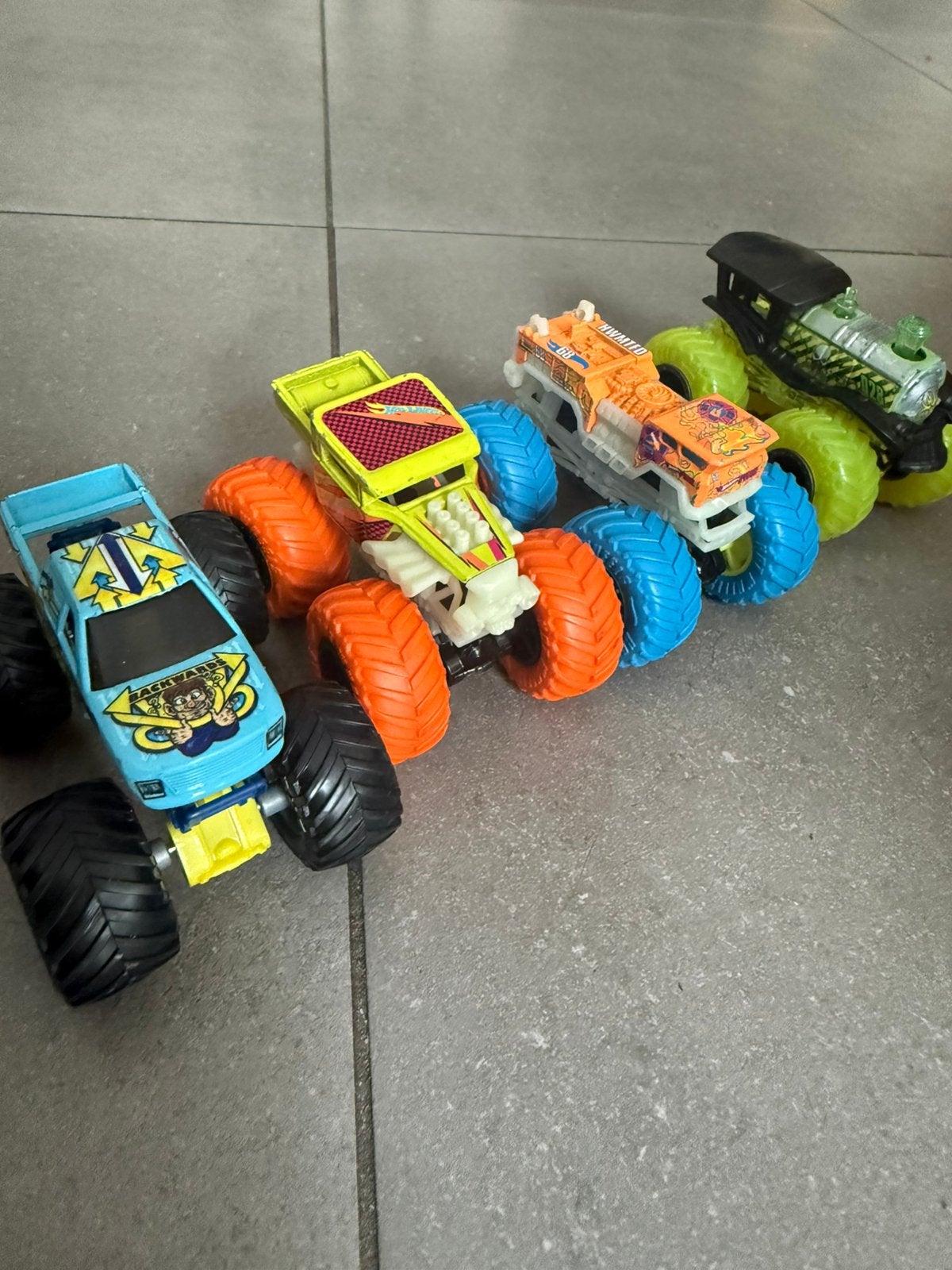 Hot Wheels auto's, Kinderen en Baby's, Speelgoed |Speelgoedvoertuigen, Ophalen of Verzenden, Zo goed als nieuw