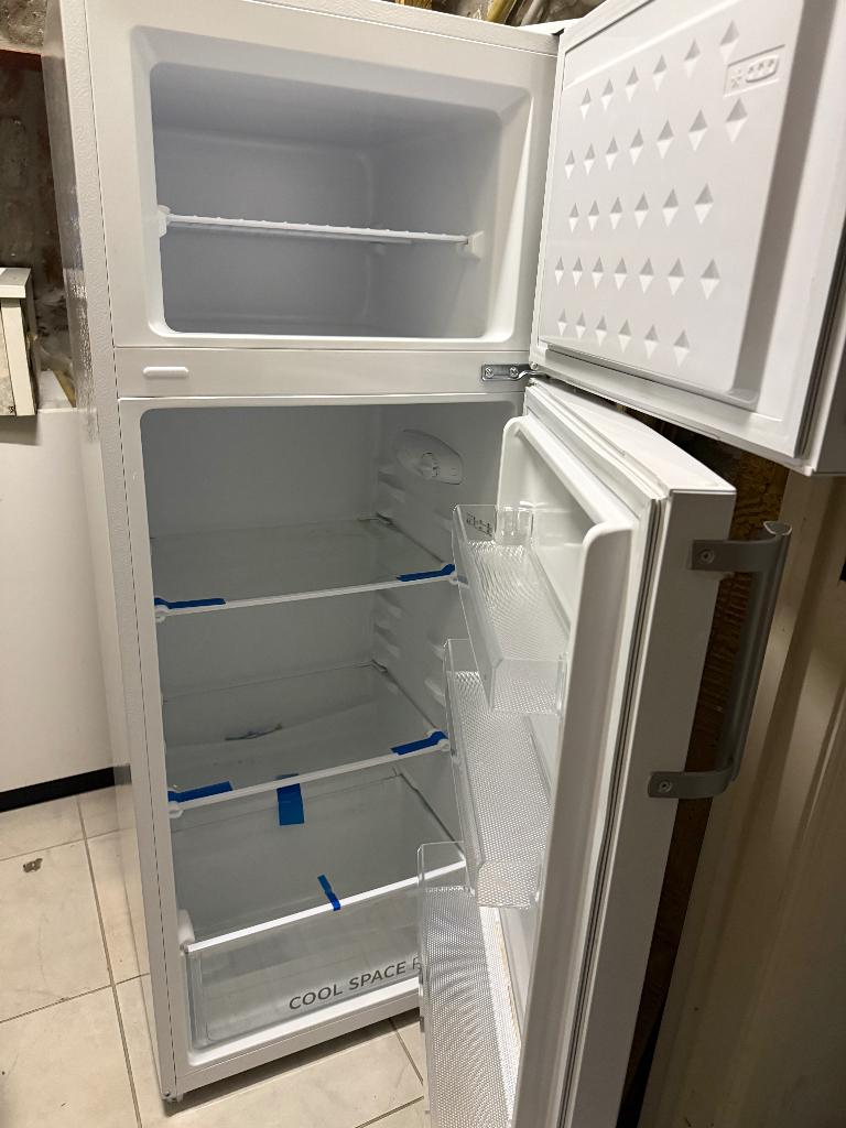 Frigo Whirlpool NEUF, jamais utilisé !, Neuf, Classe énergétique A ou plus économe, Avec compartiment congélateur, 45 à 60 cm