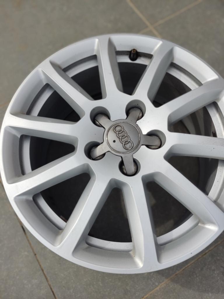 4 velgen 7jx16he et39 Audi, Ophalen