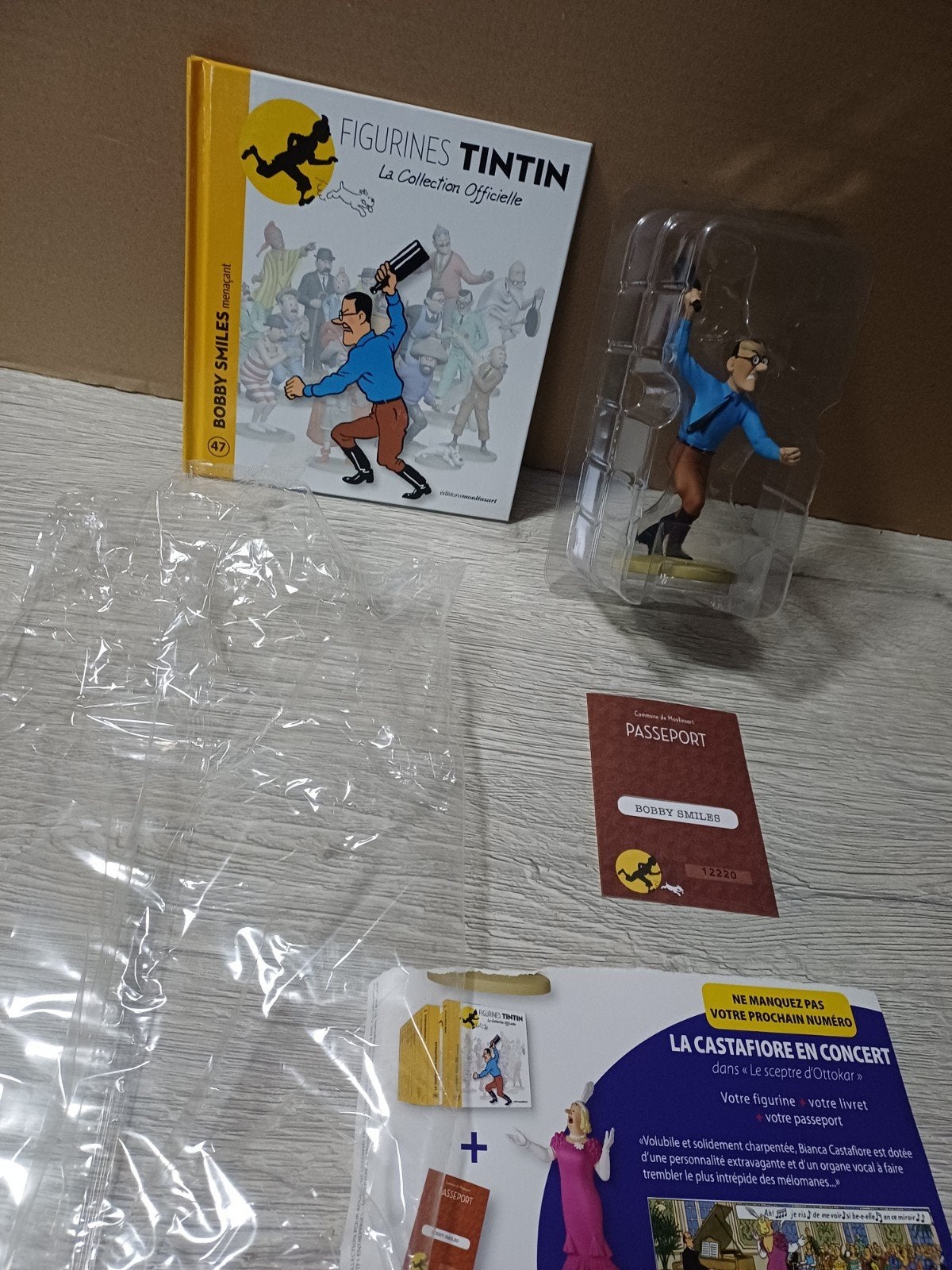 Figurine Bobby Smiles 47 Tintin, Collections, Enlèvement ou Envoi, Tintin, Comme neuf, Statue ou Figurine