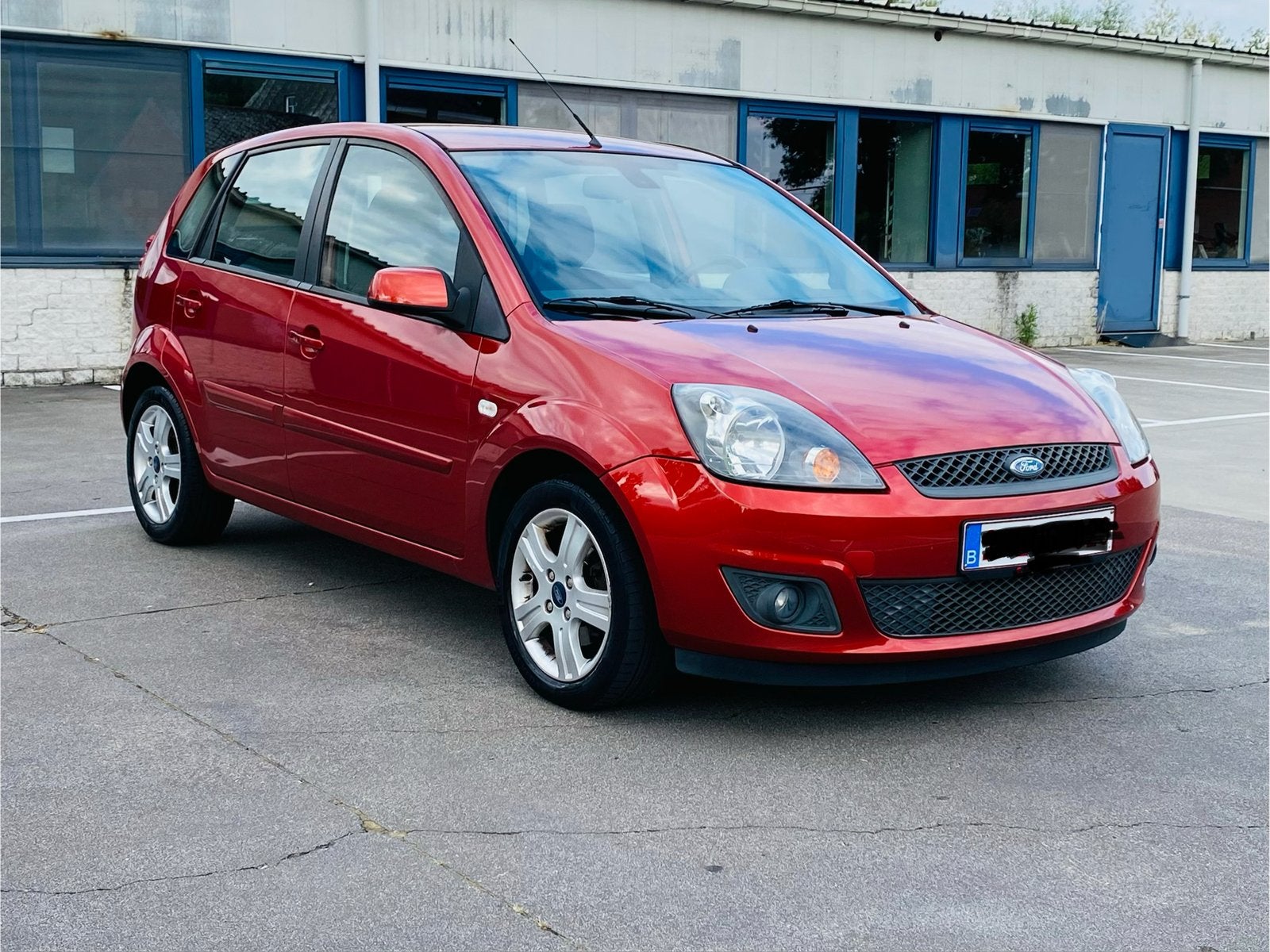 FORD FIESTA BENZINE MET KEURING 125.366KM, Auto's, Particulier, Boordcomputer, Te koop, Benzine