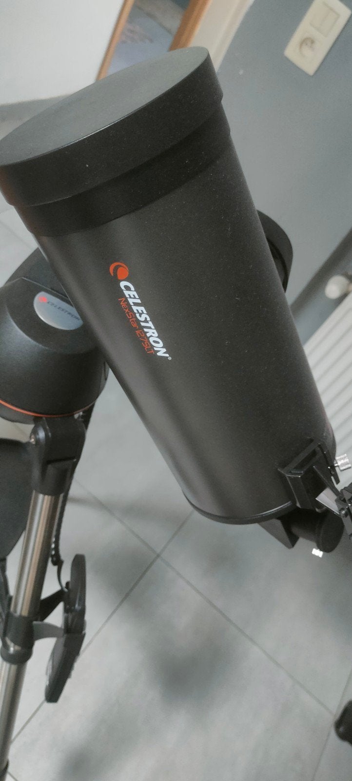 télescope celestron, TV, Hi-fi & Vidéo, Neuf, Télescope réflecteur (miroirs), Avec trépied, Enlèvement