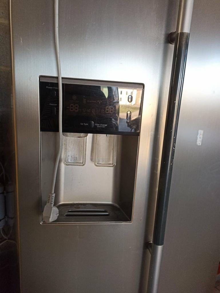 Frigo américain samsung inox avec distributeur, Enlèvement, Utilisé