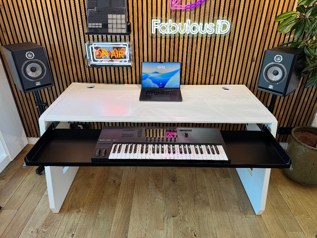 Bureau Studio Unterlass Key88 Blanc - Excellent Etat, Autres marques, Bureau d'ordinateur, Comme neuf, Démontable