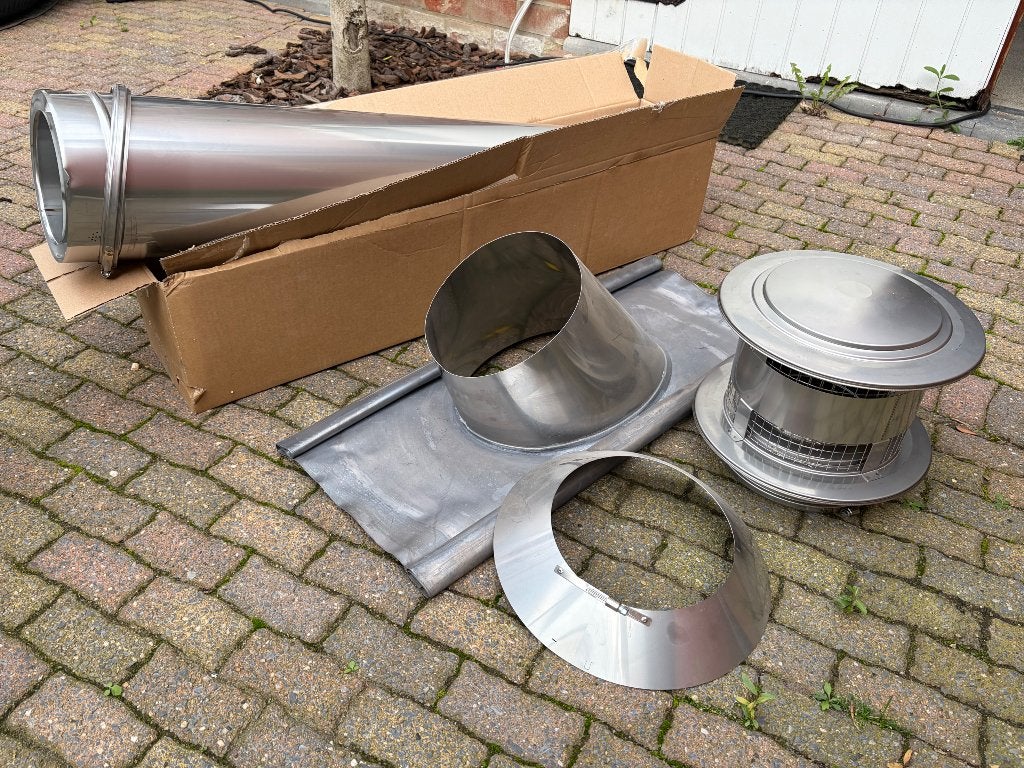 Dubbelwandige buis met dakplaat, stormkraag en regenkap, Enlèvement, Neuf